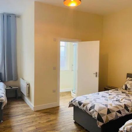 8 Fish Street, Budget City Centre Accomodation Leeds  Bagian luar foto