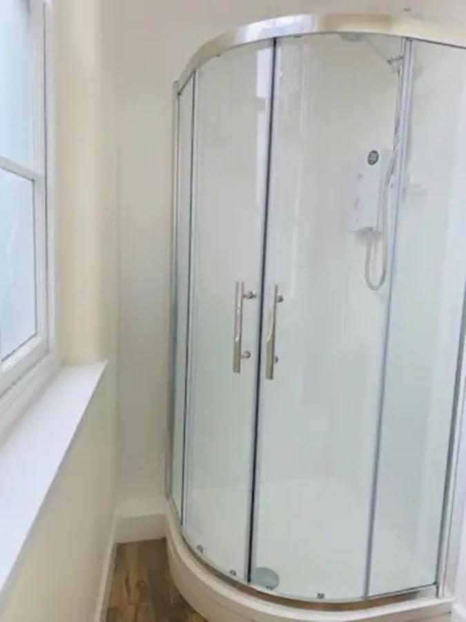 8 Fish Street, Budget City Centre Accomodation Leeds  Bagian luar foto
